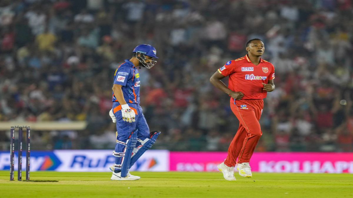 লোকেশ রাহুল আউট