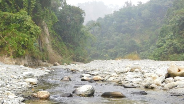 অ্যাডভেঞ্চার ট্রাভেল