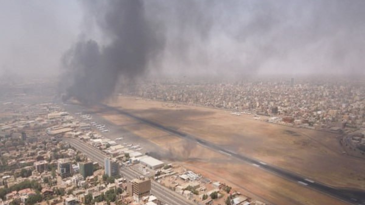 সুদানে গৃহযুদ্ধের আঁচ আরও গনগনে সুদানে গৃহযুদ্ধের আঁচ আরও গনগনে