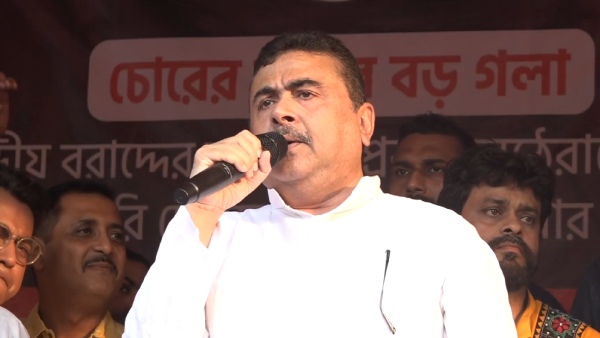 দুর্নীতির মক্ষীরানিকে দেখে রাজনীতি শিখি না দুর্নীতির মক্ষীরানিকে দেখে রাজনীতি শিখি না