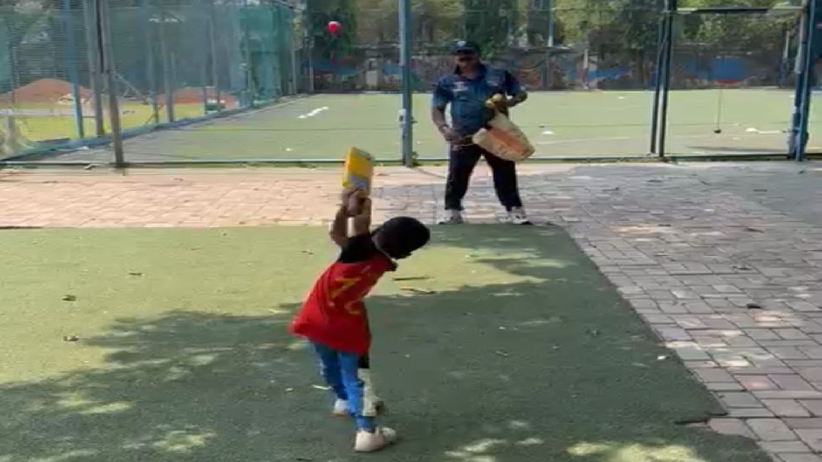 কোহলির জন্য আরসিবি প্রেম