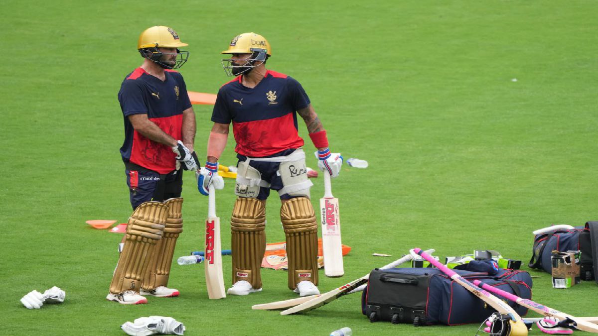 বিরাট কোহলি গ্লেন ম্যাক্সওয়েল বিরাট কোহলি গ্লেন ম্যাক্সওয়েল