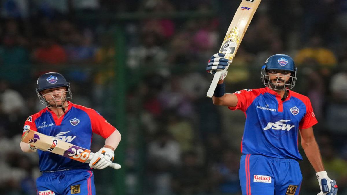 ডেভিড ওয়ার্নার অক্ষর প্যাটেল