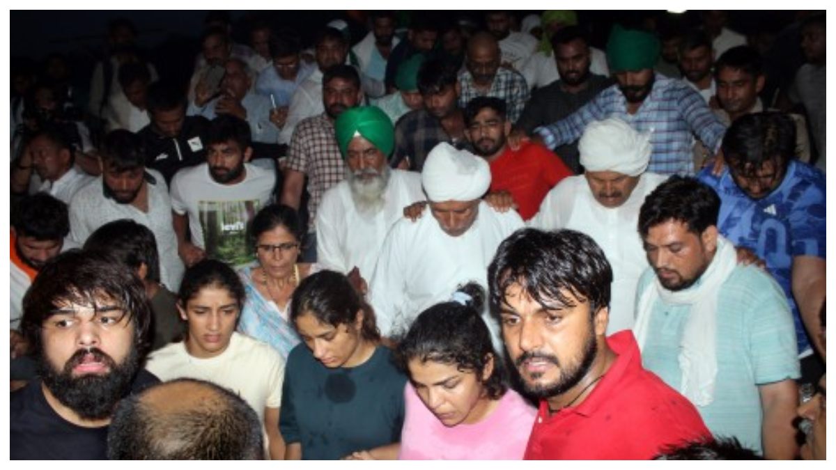 কুস্তিগীরদের প্রতিবাদ হরিদ্বার কুস্তিগীরদের প্রতিবাদ হরিদ্বার