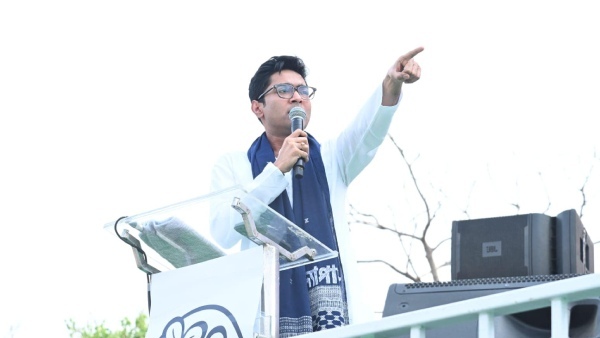 কানে শুনে নয়, উন্নয়ন দেখে ভোট দিন, বললেন অভিষেক 