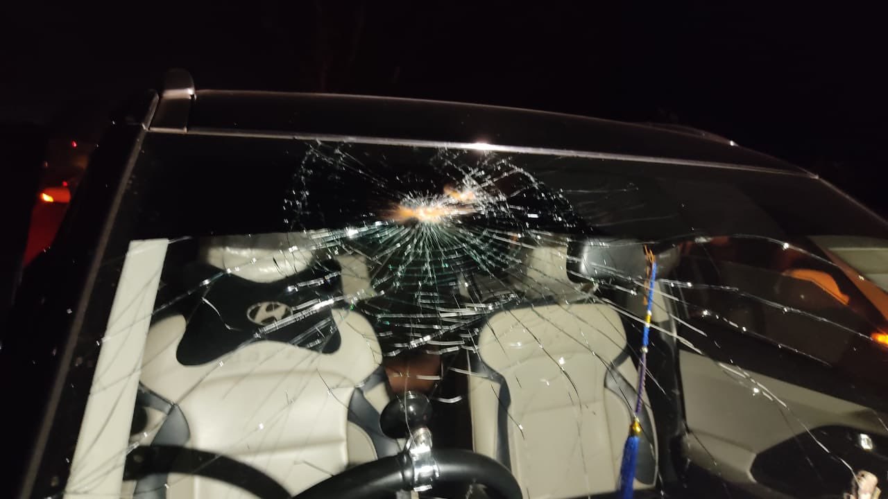 অভিষেকের কনভয়ে কুর্মিদের হামলায় কড়া মুখ্যমন্ত্রী অভিষেকের কনভয়ে কুর্মিদের হামলায় কড়া মুখ্যমন্ত্রী