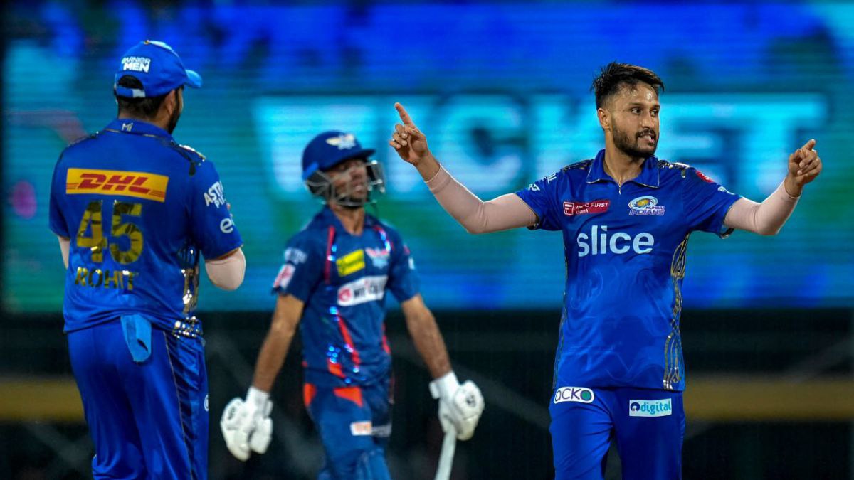 মুম্বই ইন্ডিয়ান্স আকাশ মুম্বই ইন্ডিয়ান্স আকাশ