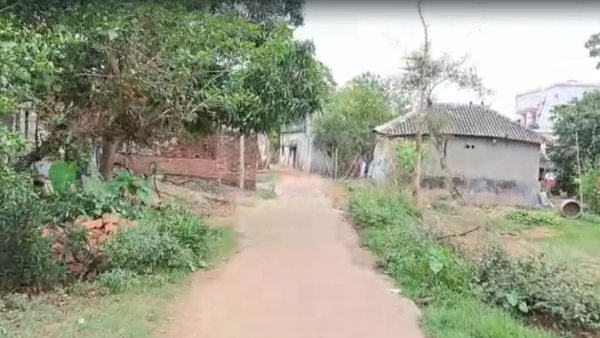 জানেন এই গ্রামে দোতলা বাড়ি করতে পারেন না কেউ