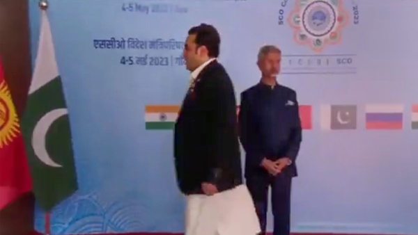 কাশ্মীর নিয়ে বিতর্ক এড়াতেই কী বৈঠকে যোগ দিচ্ছে না সৌদি আরব