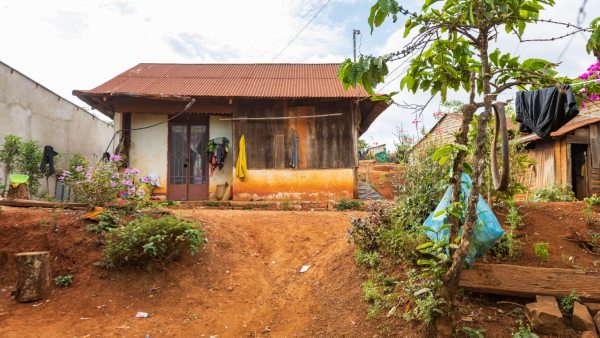 এমনকী গৃহপালিত পশুরাও, জানেন সেই গ্রামের ঠিকানা