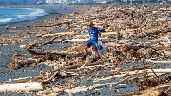 ঘূর্ণিঝড় মোখার আম্ফান হয়ে ওঠার সম্ভাবনা প্রবল ঘূর্ণিঝড় মোখার আম্ফান হয়ে ওঠার সম্ভাবনা প্রবল
