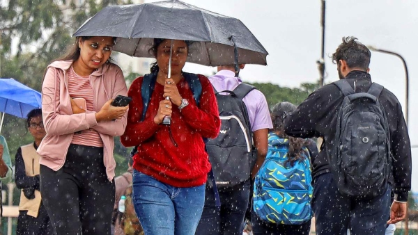 ঘূর্ণিঝড় মোখা ধেয়ে আসবে ঘণ্টায় ১৫০ কিমি বেগে! কোন উপকূলে চলবে তাণ্ডব