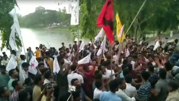 নিয়োগ দুর্নীতি-সহ বিভিন্ন ইস্যুতে পথে SFI-DYFI-AIDWA!