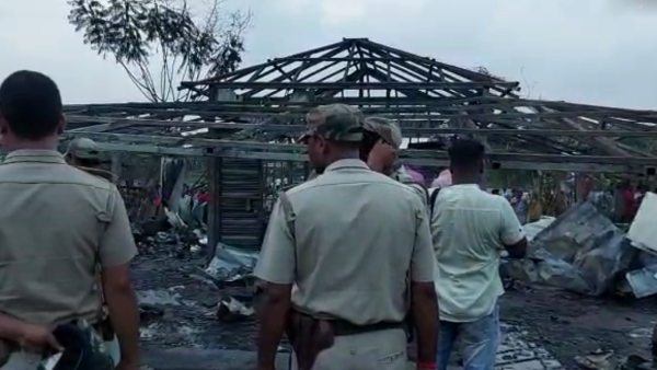 ভানু বাগের তৃণমূল যোগ নিয়ে বিস্ফোরক এগরাবাসী ভানু বাগের তৃণমূল যোগ নিয়ে বিস্ফোরক এগরাবাসী