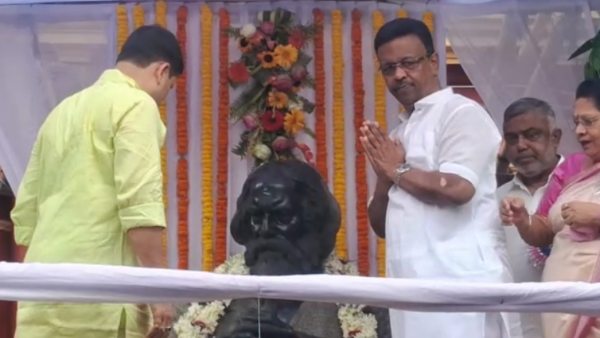 অমিত শাহেকে হুঁশিয়ারি ফিরহাদের অমিত শাহেকে হুঁশিয়ারি ফিরহাদের