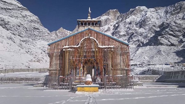 যাত্রীদের চাপে বিপত্তি, পাহাড়ে মাঝে মধ্যেই ধস! চারধাম যাত্রা নিয়ে সতর্ক করলেন বিজ্ঞানীরা 
