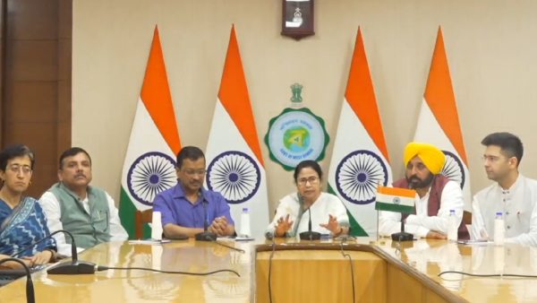 নীতি আয়োগের বৈঠকে যোগ দিচ্ছেন না মমতা বন্দ্যোপাধ্যায়! মোদীকে এড়াতেই এই সিদ্ধান্ত? 