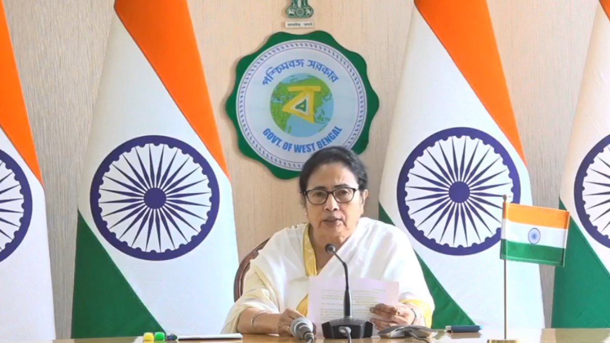 ‘দ্য কেরালা স্টোরি’ নিয়ে বিস্ফোরক মমতা ‘দ্য কেরালা স্টোরি’ নিয়ে বিস্ফোরক মমতা