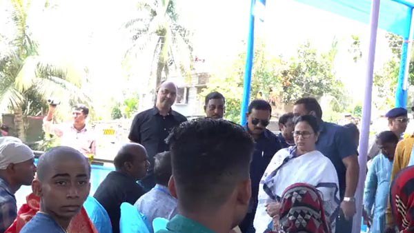 জঙ্গলমহলে নতুন শিল্পস্থাপনের বার্তা দিলেন মমতা
