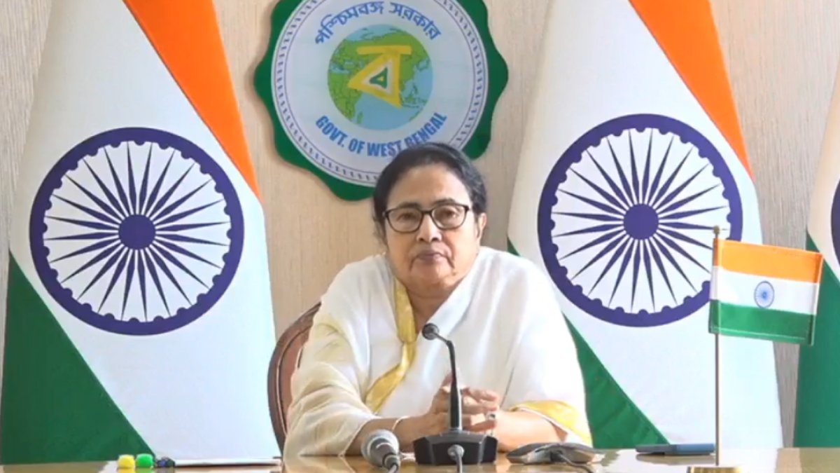 মণিপুর-কাণ্ডে বিজেপিকে নিশানা মমতার মণিপুর-কাণ্ডে বিজেপিকে নিশানা মমতার