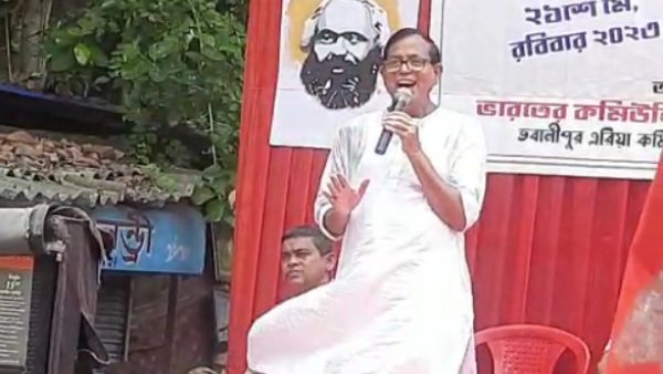 একইসঙ্গে বিজেপি ও তৃণমূলকে নিশানা মহঃ সেলিমের একইসঙ্গে বিজেপি ও তৃণমূলকে নিশানা মহঃ সেলিমের