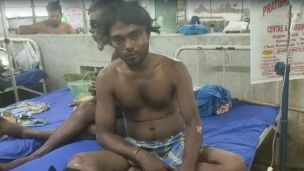 পুলিশের গাড়ির ধাক্কায় কিশোরের মৃত্যু, ধুন্ধুমার ধানতলায় পুলিশের গাড়ির ধাক্কায় কিশোরের মৃত্যু, ধুন্ধুমার ধানতলায়