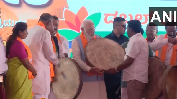 চিত্রদুর্গে জেডিএস ও কংগ্রেসের পরিবারবাদকে নিশানা মোদীর