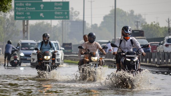 প্রবল বর্ষণের পূর্বাভাস, জারি হল হলুদ সতর্কতা