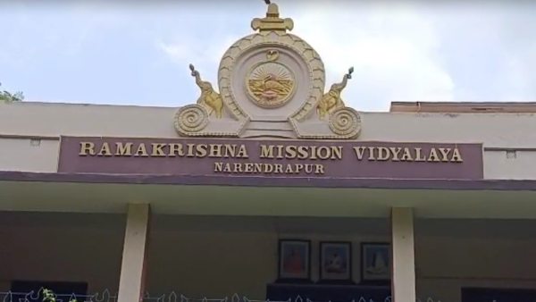 অর্থনীতি নিয়ে পড়াশুনার ইচ্ছা উচ্চমাধ্যমিকে প্রথম শুভ্রাংশুর