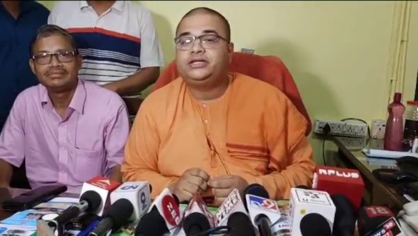 অর্থনীতি নিয়ে পড়াশুনার ইচ্ছা উচ্চমাধ্যমিকে প্রথম শুভ্রাংশুর