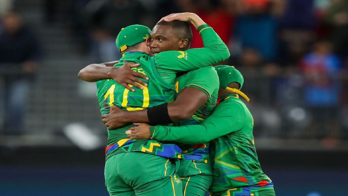 দক্ষিণ আফ্রিকা বোলিং