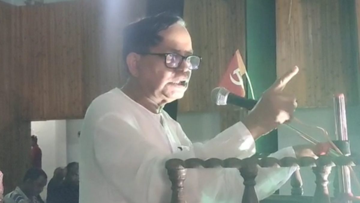  মমতা-শুভেন্দুকে একযোগে বিঁধলেন সেলিম 