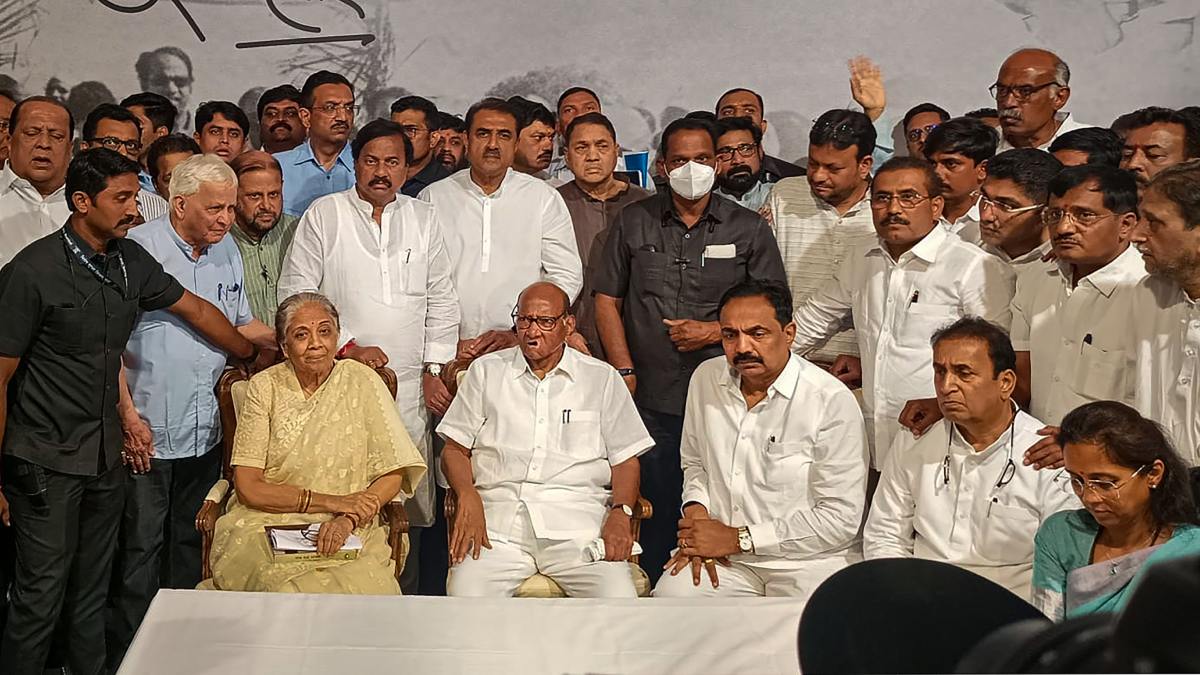 শরদ পাওয়ার কেন এনসিপি প্রধানের পদ ছাড়ার সিদ্ধান্ত নিলেন শরদ পাওয়ার কেন এনসিপি প্রধানের পদ ছাড়ার সিদ্ধান্ত নিলেন