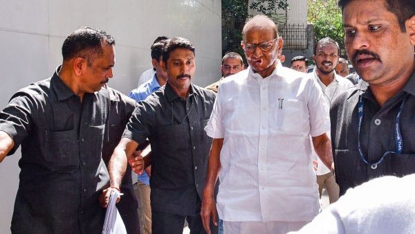 শরদ পাওয়ার ইস্তফা প্রত্যাহার করলেন শরদ পাওয়ার ইস্তফা প্রত্যাহার করলেন