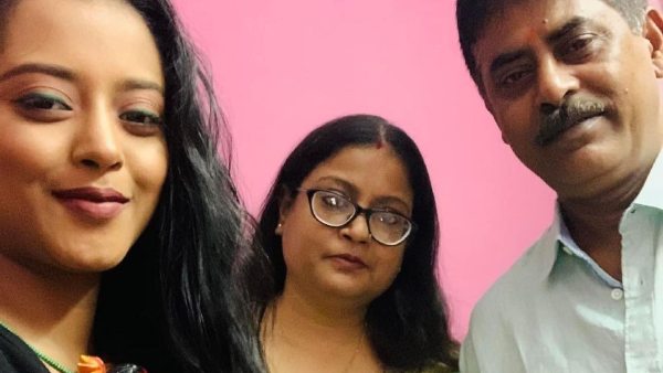 পরিচালক স্বর্ণেন্দুর সঙ্গে কবে বিয়ের পিঁড়িতে বসতে চলেছেন অভিনেত্রী শ্রুতি 