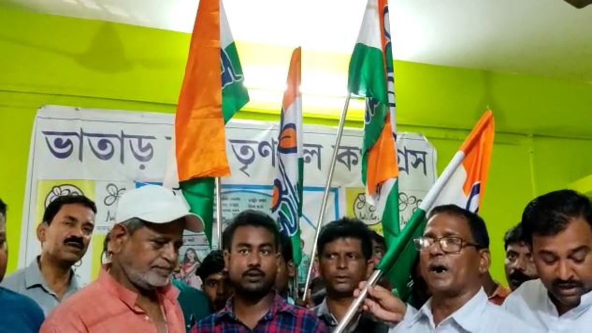 পঞ্চায়েত নির্বাচনের আগে যোগদান তৃণমূলে পঞ্চায়েত নির্বাচনের আগে যোগদান তৃণমূলে