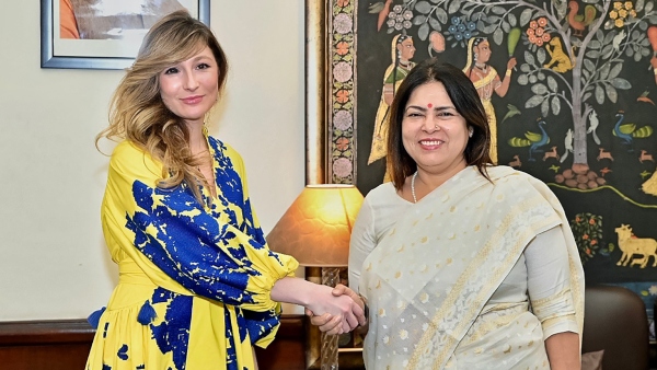 মা কালীর আপত্তিকর ছবি টুইটে ক্ষমা চাইল ইউক্রেন মা কালীর আপত্তিকর ছবি টুইটে ক্ষমা চাইল ইউক্রেন