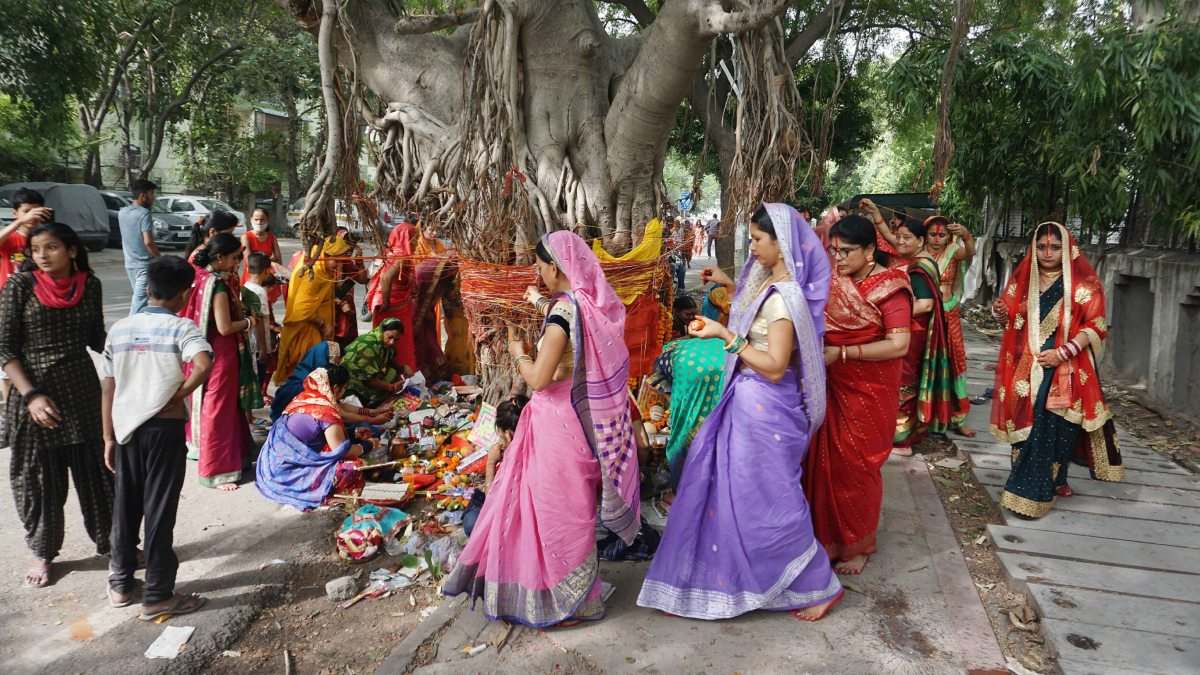 বট সাবিত্রী ব্রতের সময় ভাগ্যের দ্বার খুলবে কাদের বট সাবিত্রী ব্রতের সময় ভাগ্যের দ্বার খুলবে কাদের