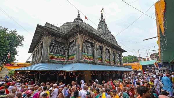 বিষ্ণুপদ মন্দির (গয়া) বিষ্ণুপদ মন্দির (গয়া)