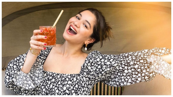 সারা তেন্ডুলকর সারা তেন্ডুলকর