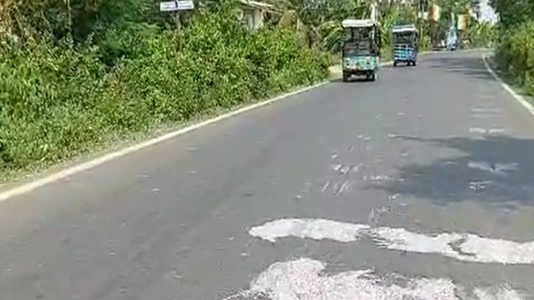 অভিষেক বন্দ্যোপাধ্যায়ের নন্দীগ্রামে পৌঁছনোর আগেই বিতর্ক অভিষেক বন্দ্যোপাধ্যায়ের নন্দীগ্রামে পৌঁছনোর আগেই বিতর্ক