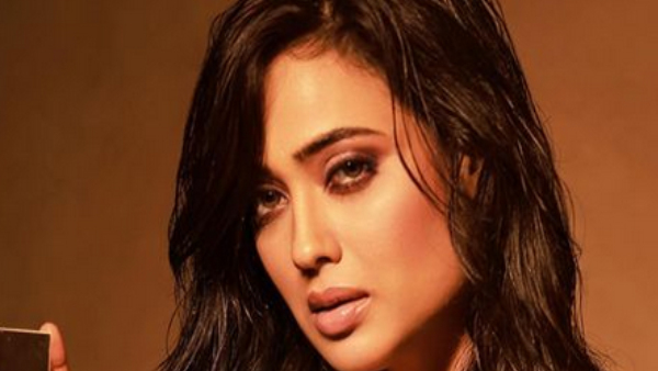 শ্বেতা আপনার বয়স ৪২!