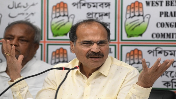 ধর্নায় অধীর ধর্নায় অধীর