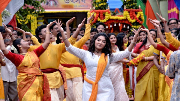 শুরুতেই বাজিমাত ফুলকির! 