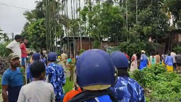 West Bengal: পিটিয়ে খুন যুবককে West Bengal: পিটিয়ে খুন যুবককে