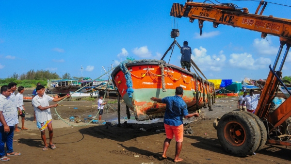 ঘূর্ণিঝড় বিপর্যয়