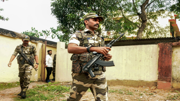 নির্দেশকে চ্যালেঞ্জ করে সুপ্রিম কোর্টে মামলা 