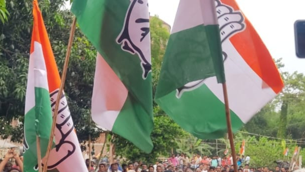 তৃণমূল ভেঙে বাড়ছে কংগ্রেস