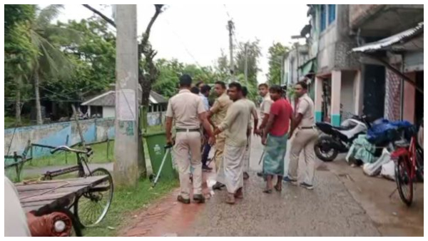 গোসাবায় তৃণমূল কর্মীকে লক্ষ্য করে গুলি