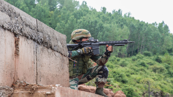 ভারত-পাকিস্তান সীমান্তে বড় সাফল্য ভারতীয় সেনার ভারত-পাকিস্তান সীমান্তে বড় সাফল্য ভারতীয় সেনার